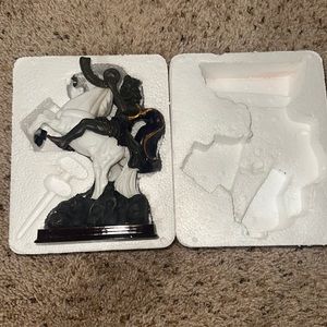 THE COMING KING FIGURE